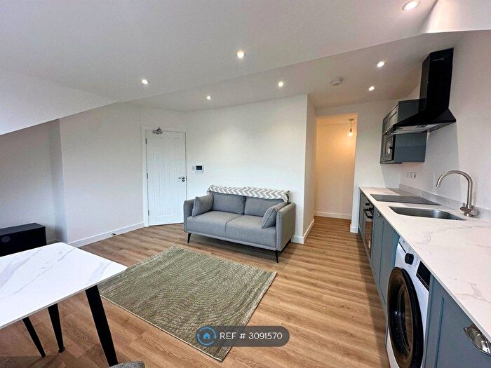1 Bedroom Flat To Rent In Crossley St, Wetherby, LS22