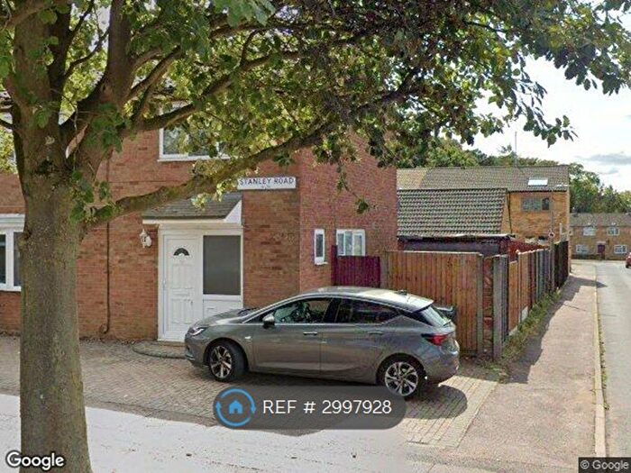 4 Bedroom End Of Terrace House To Rent In Stanley Road, Stevenage, SG2