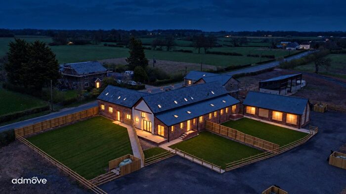 4 Bedroom Barn Conversion For Sale In Little Clover Barns, Northwich Road, WA4