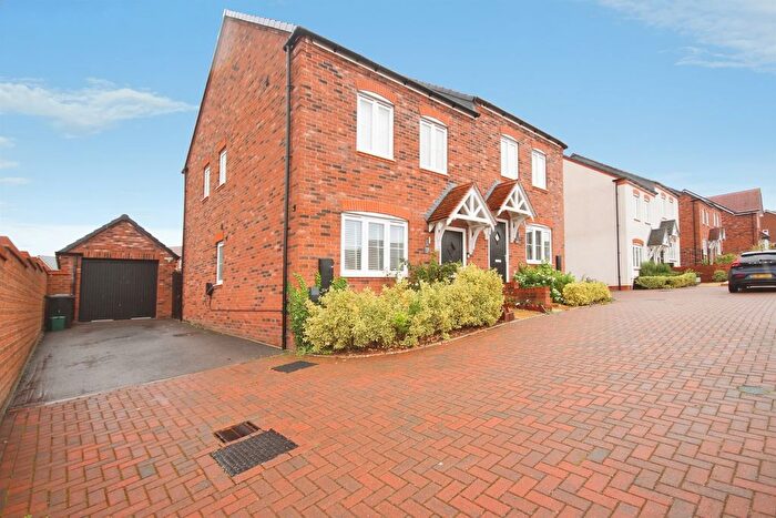 2 Bedroom Semi-Detached House For Sale In Gowling Close, Radford Semele, Leamington Spa, CV31