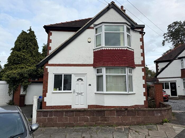 3 Bedroom Detached House To Rent In Highcroft Avenue, M20
