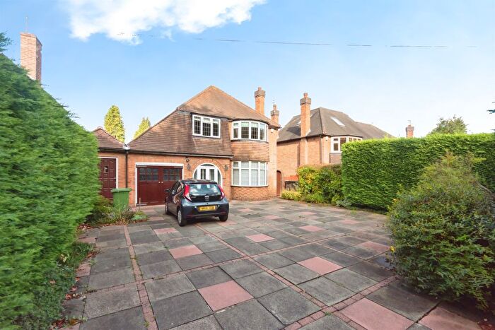 3 Bedroom Detached House For Sale In Streetsbrook Road, Solihull, B91