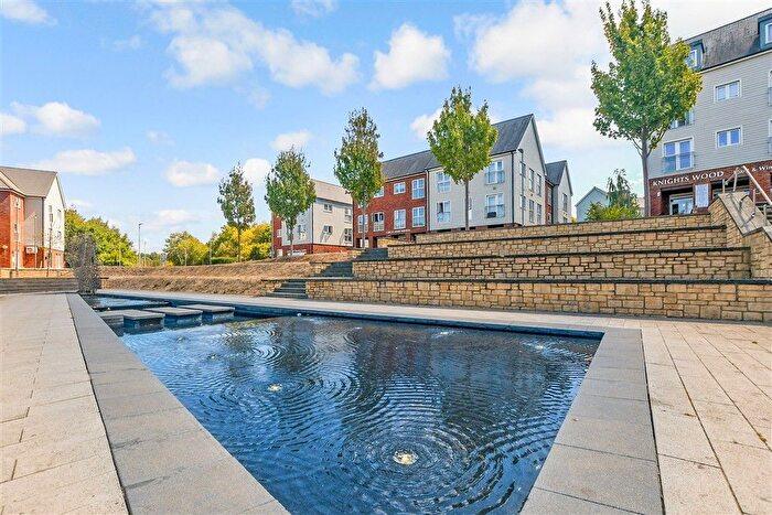 2 Bedroom Flat For Sale In The Avenue, Tunbridge Wells, Kent, TN2