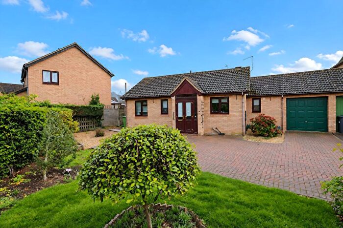 3 Bedroom Bungalow For Sale In Deer Park Road, Sawtry, PE28