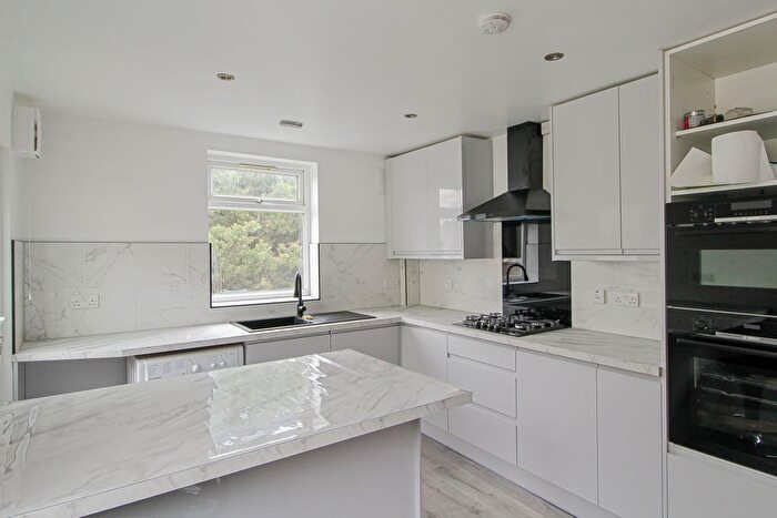 1 Bedroom Flat To Rent In Stanley Road, Chingford, E4