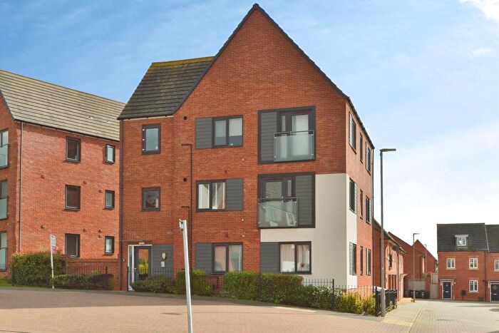 2 Bedroom Flat For Sale In Cicero Crescent, Fairfields, Milton Keynes, MK11