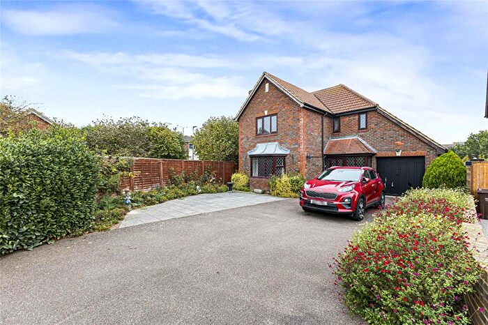 4 Bedroom Detached House For Sale In St. Helens Road, Cliffe, Rochester, Kent, ME3