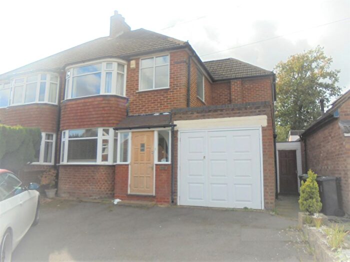 3 Bedroom Semi-Detached House To Rent In Witherford Croft, Solihull, B91