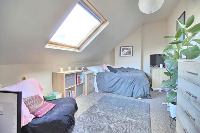 5 Bedroom Terraced House To Rent In Nile Street, Sheffield, S10