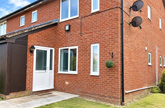 Apartment To Rent In Turnstone Close, Broadwey, Weymouth, DT3