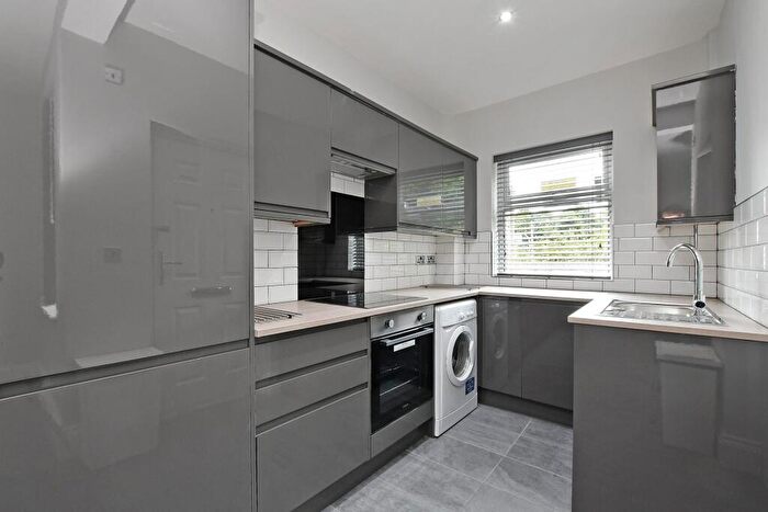 4 Bedroom House To Rent In Clough Road, Highfield, Sheffield, S1