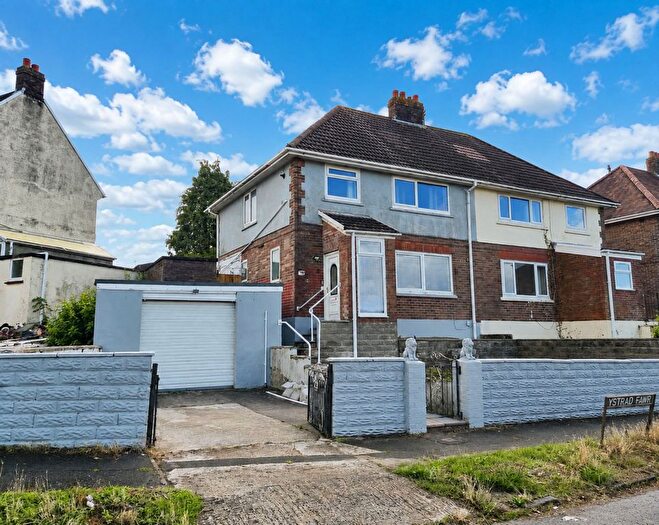 3 Bedroom Semi-Detached House For Sale In Ystrad Fawr, Bridgend, CF31
