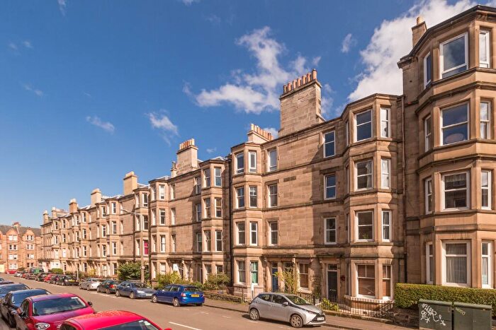 3 Bedroom Flat To Rent In Mertoun Place, Polwarth, Edinburgh, EH11