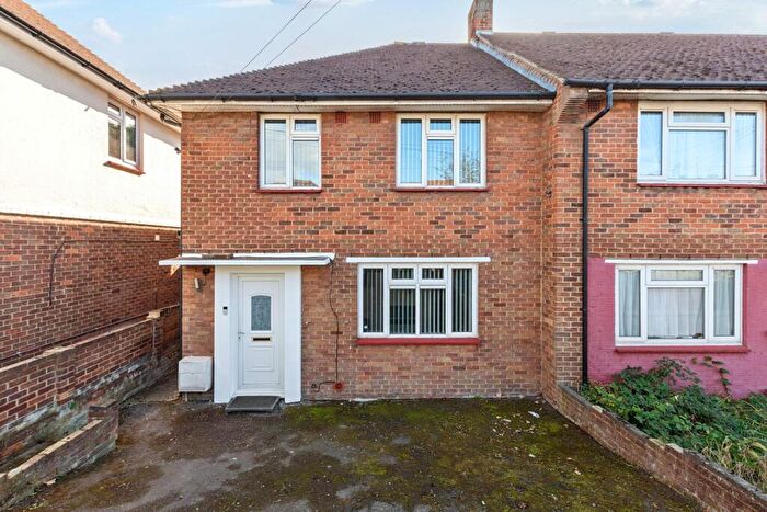 3 Bedroom End Of Terrace House For Sale In Tyrrell Avenue, Welling, DA16