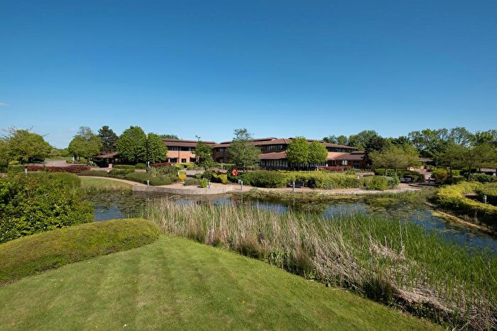 1 Bedroom Apartment For Sale In Caldecotte Lake Drive, Caldecotte, Milton Keynes, MK7