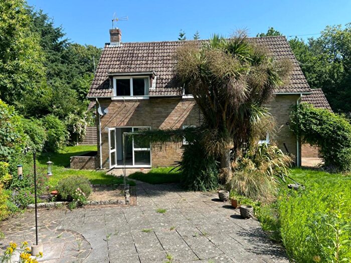 3 Bedroom Detached House For Sale In Redbridge Lane, Balcombe, Haywards Heath, RH17