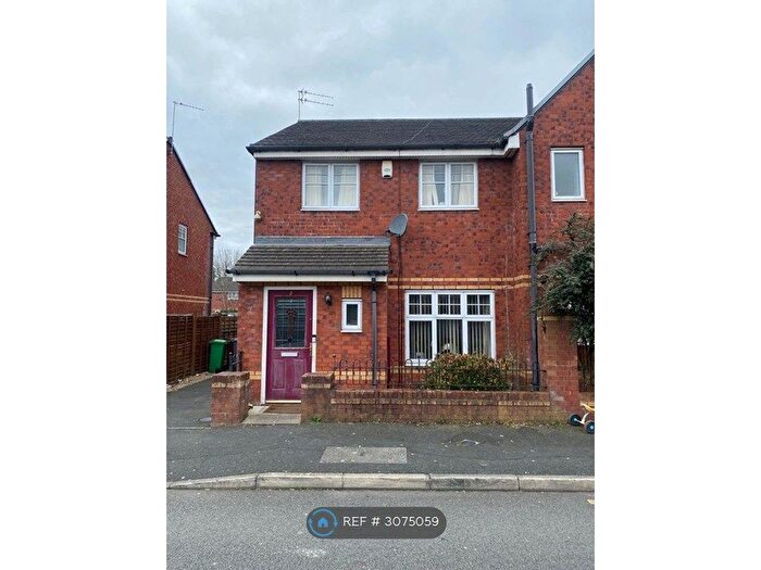 3 Bedroom Semi-Detached House To Rent In Croasdale Avenue, Manchester, M14