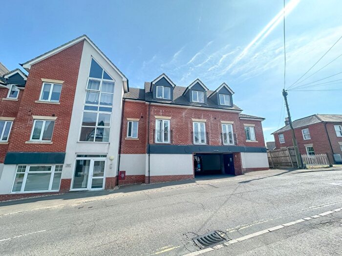 2 Bedroom Flat To Rent In New Park Lodge, Station Road, Southampton, SO31