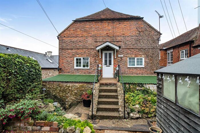 2 Bedroom Apartment For Sale In School Lane, Sutton Valence, ME17