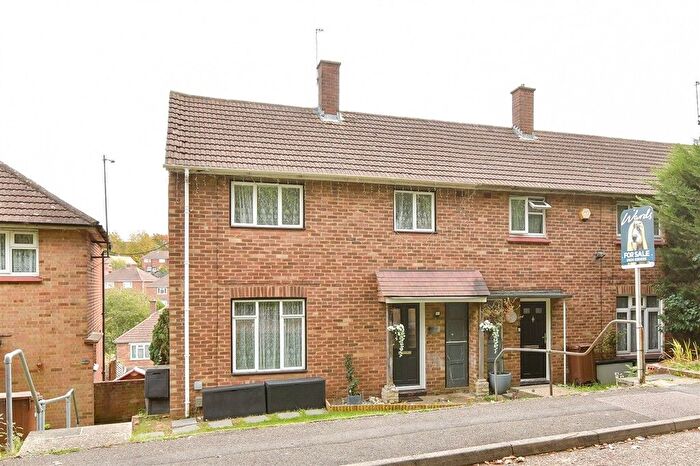 2 Bedroom End Of Terrace House For Sale In Maidstone Road, Rochester, Kent, ME1
