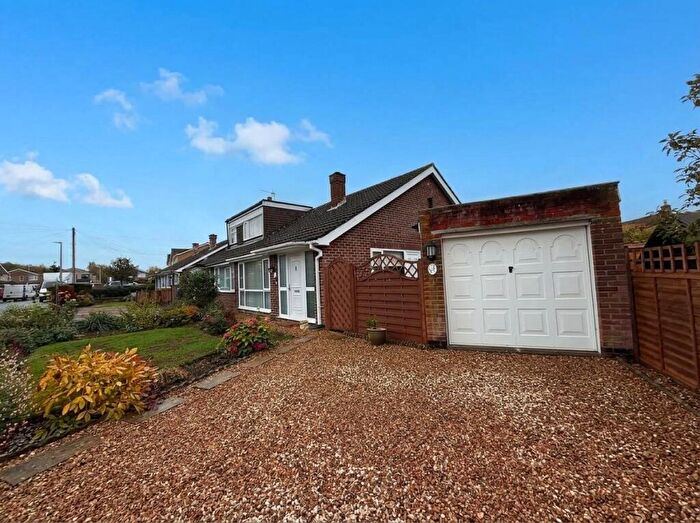 2 Bedroom Bungalow For Sale In Rooktree Way, Haynes, Bedford, MK45