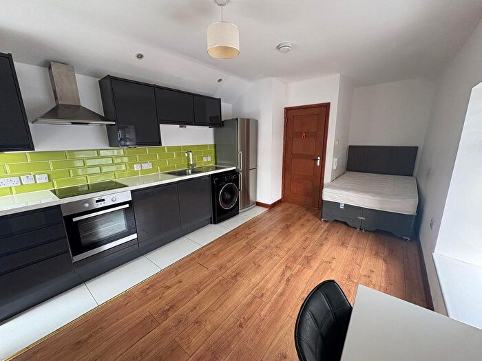 1 Bedroom Studio To Rent In Walter Road, Swansea, SA1