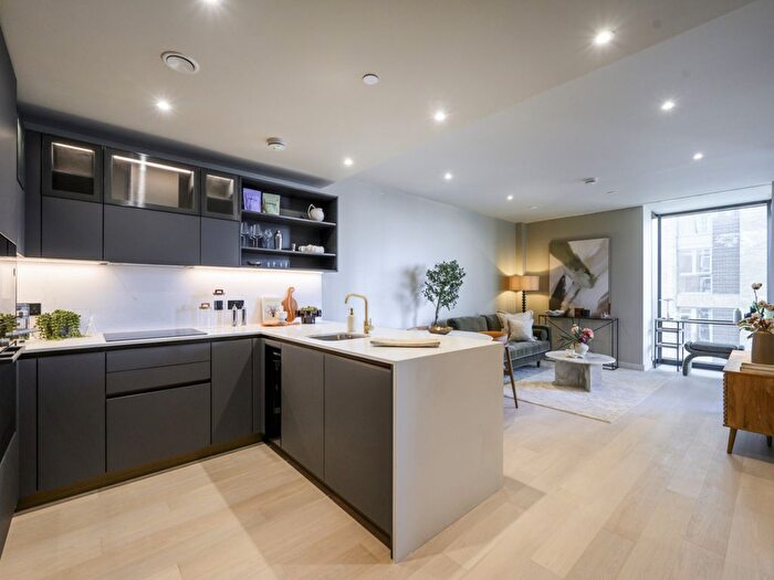 1 Bedroom Flat For Sale In York Road, London, SW11