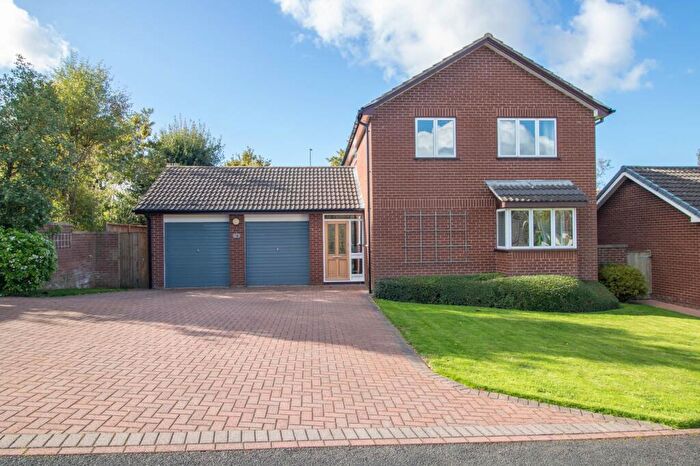 4 Bedroom Detached House For Sale In Butterbur Close, Huntington, Chester, CH3