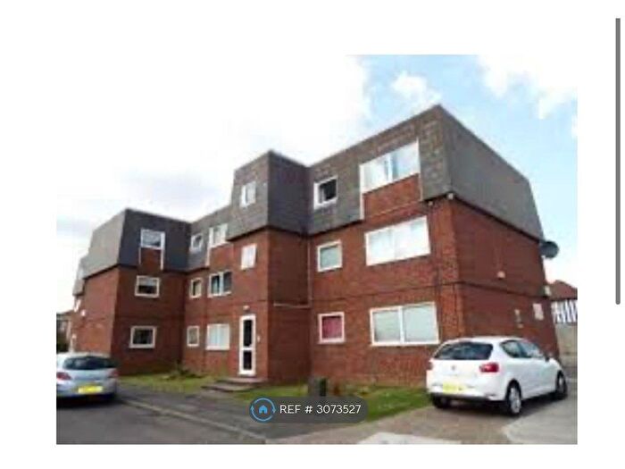 1 Bedroom Flat To Rent In Gardenia Avenue, Luton, LU3