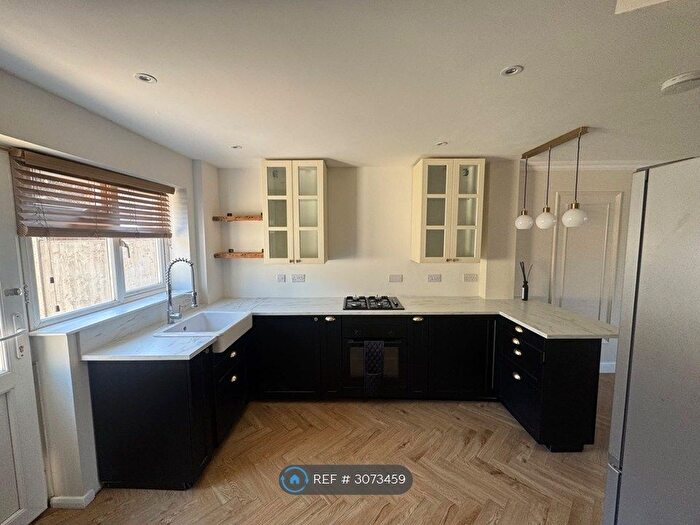 2 Bedroom Terraced House To Rent In Waveney Road, St Ives, PE27
