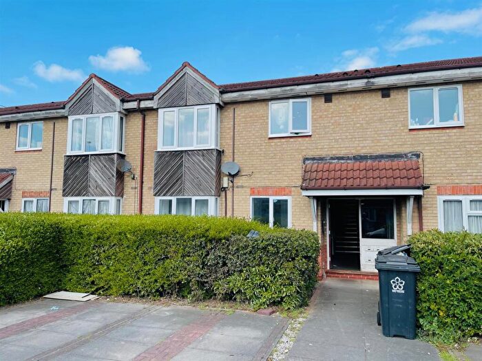 1 Bedroom Flat To Rent In Pickering Close, Leicester, LE4