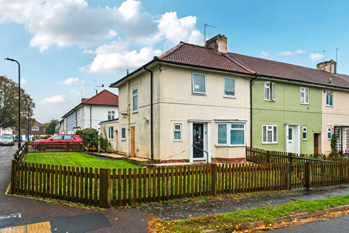 2 Bedroom End Of Terrace House For Sale In Monks Way, Southampton, SO18