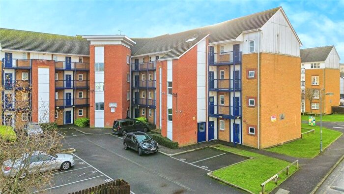 2 Bedroom Apartment For Sale In Kennet Walk, Reading, Berkshire, RG1