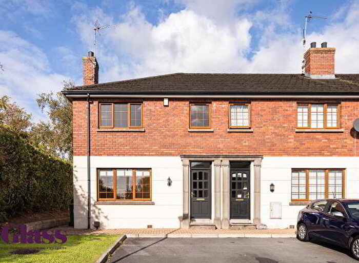 3 Bedroom TownHouse For Sale In Oakgrove, Craigavon, BT63