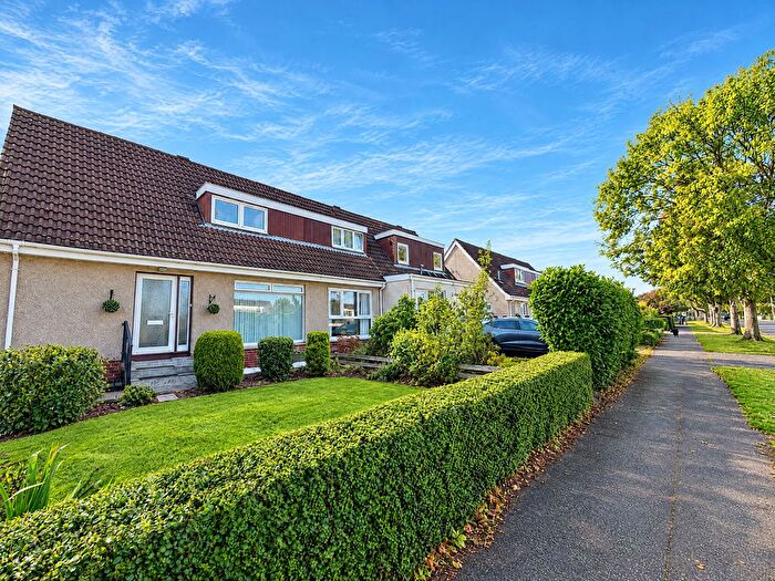 3 Bedroom Semi-Detached House To Rent In Kings Avenue, Longniddry, EH32