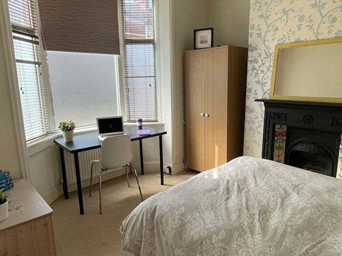 3 Bedroom Terraced House To Rent In Mansfield Road, Exeter, EX4
