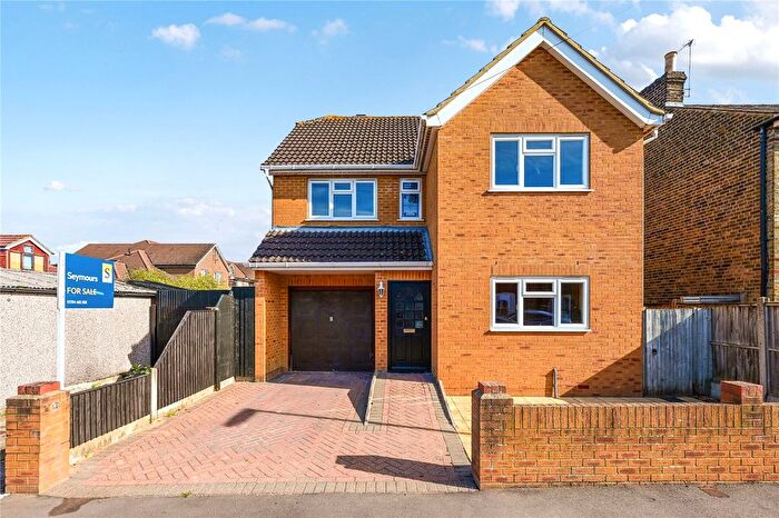 4 Bedroom Detached House For Sale In Ashford, Surrey, TW15