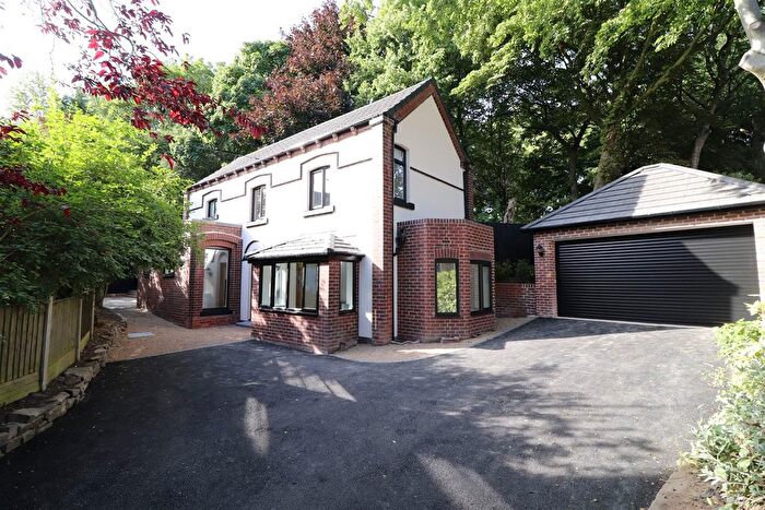 2 Bedroom Detached House For Sale In Ferrybridge Road, Castleford, WF10