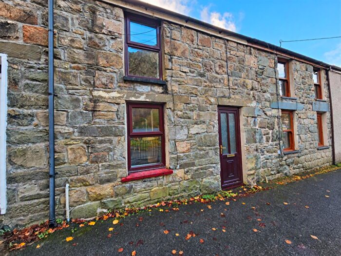 2 Bedroom Terraced House For Sale In Ynys Terrace, Blaenau Ffestiniog, LL41