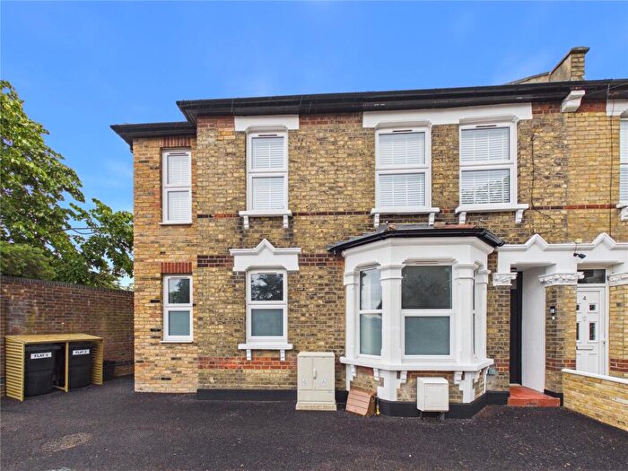 2 Bedroom Apartment To Rent In College Road, Bromley, Kent, BR1