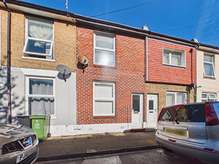 3 Bedroom Terraced House To Rent In Cyprus Road, North End, Portsmouth, PO2