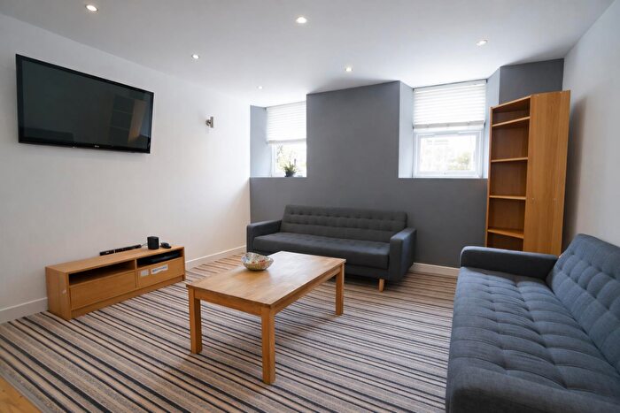 4 Bedroom House To Rent In Ambrose Street, Bangor, LL57