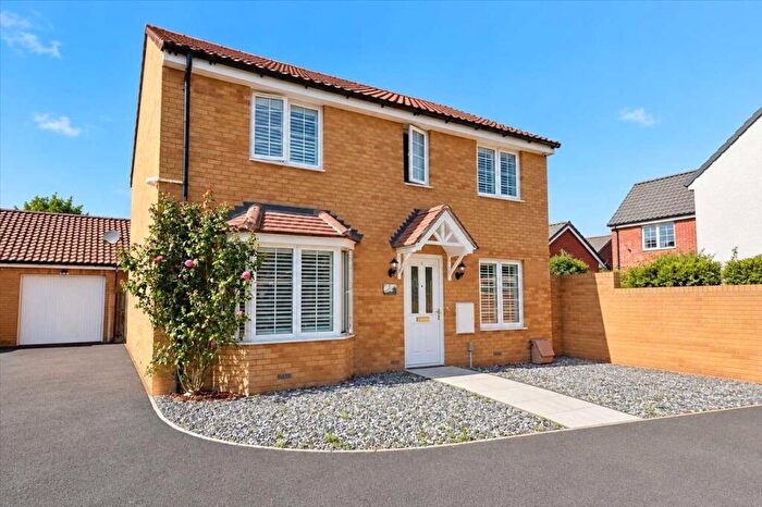 4 Bedroom Detached House For Sale In Woodland Close, Kirby Cross, CO13