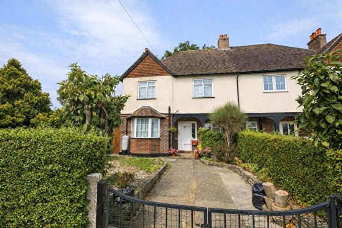 3 Bedroom Semi-Detached House For Sale In Fowlers Croft, Compton, Guildford, GU3