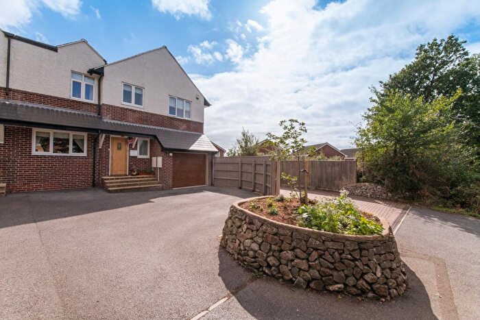 4 Bedroom Semi-Detached House For Sale In The Maldens, Exmouth, EX8