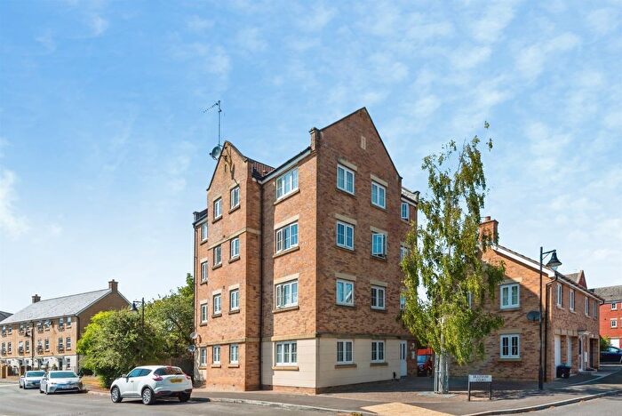 2 Bedroom Flat For Sale In Bradshaw Court, Swindon, SN25