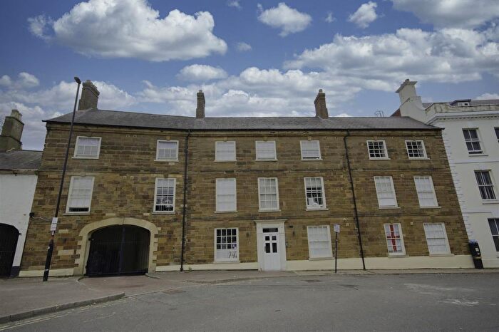 2 Bedroom Flat To Rent In - Sheep Street, Town Centre, NN1