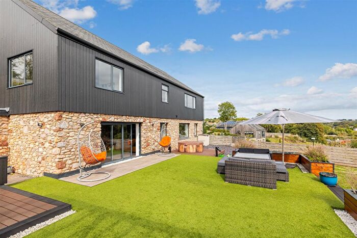 4 Bedroom Detached House For Sale In Edginswell Lane, Torquay, TQ2