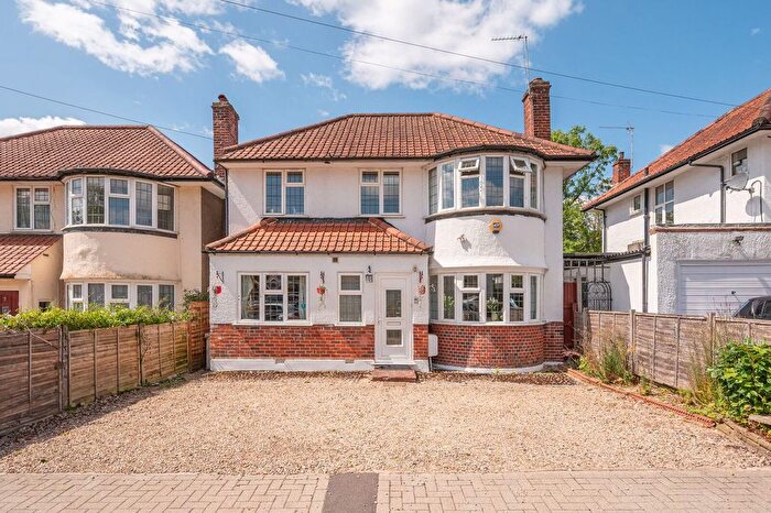 4 Bedroom Detached House To Rent In Uphill Grove, Mill Hill, London, NW7