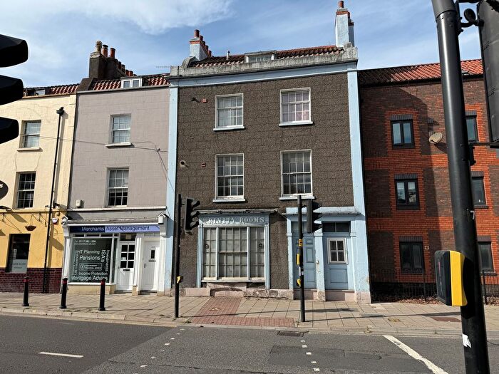 1 Bedroom Flat For Sale In Trinity Place, Merchants Road, Hotwells, BS8